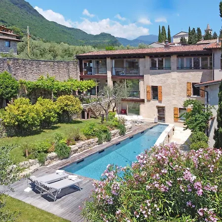 Glam Luxury Modern In An Historical Limonaia *
