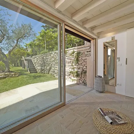 Glam Luxury Modern In An Historical Limonaia Toscolano Maderno