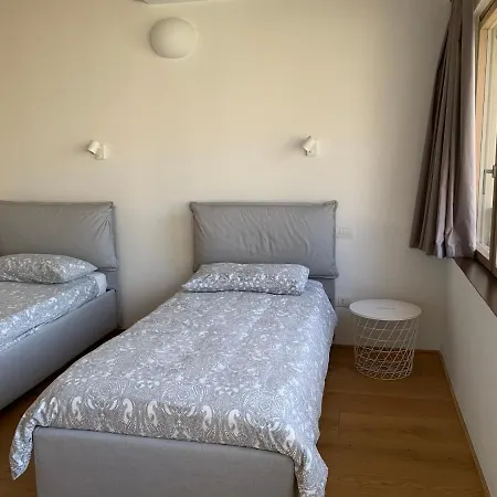 Glam Luxury Modern In An Historical Limonaia * Toscolano Maderno